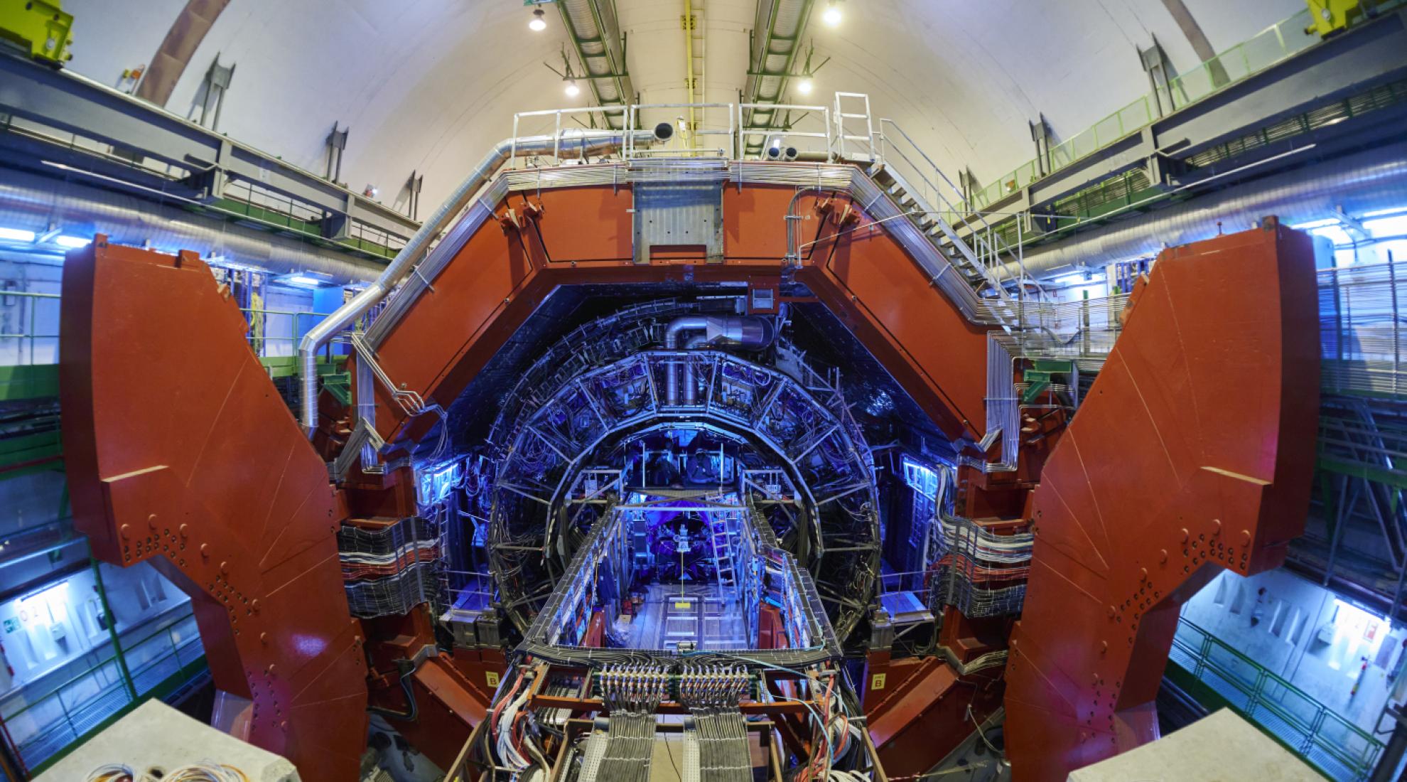 With the help of the ALICE detector, scientists were able to record the transformation of lead into gold. Source: CERN