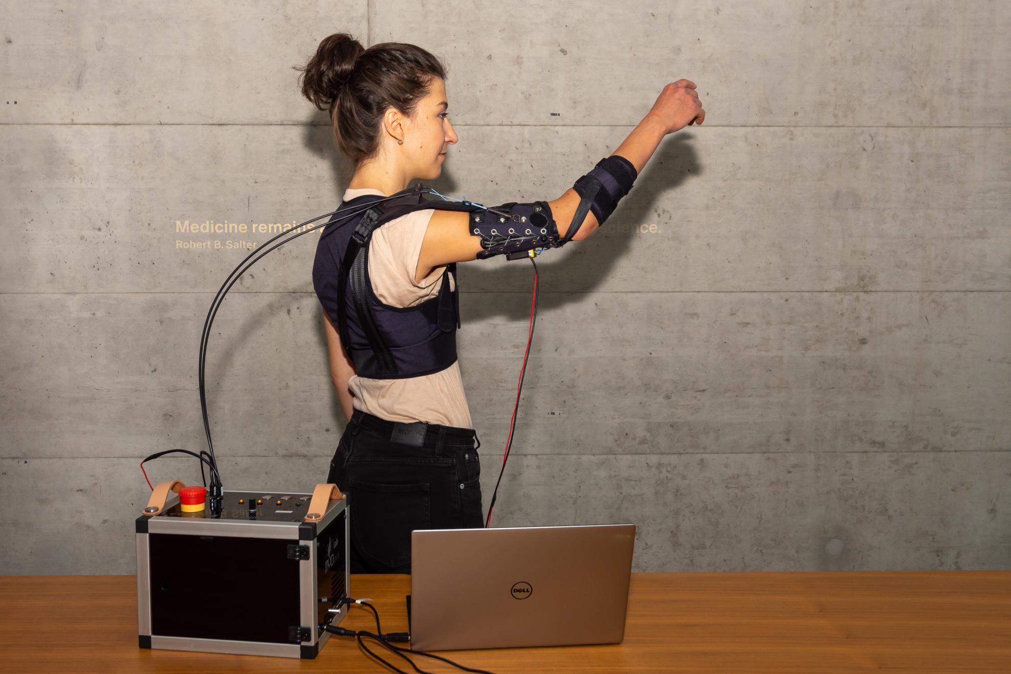 The next goal in the research is to make the actuator and control box smaller. Credits: Florian Haufe / ETH Zurich